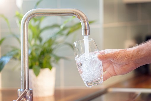 clean water from sink