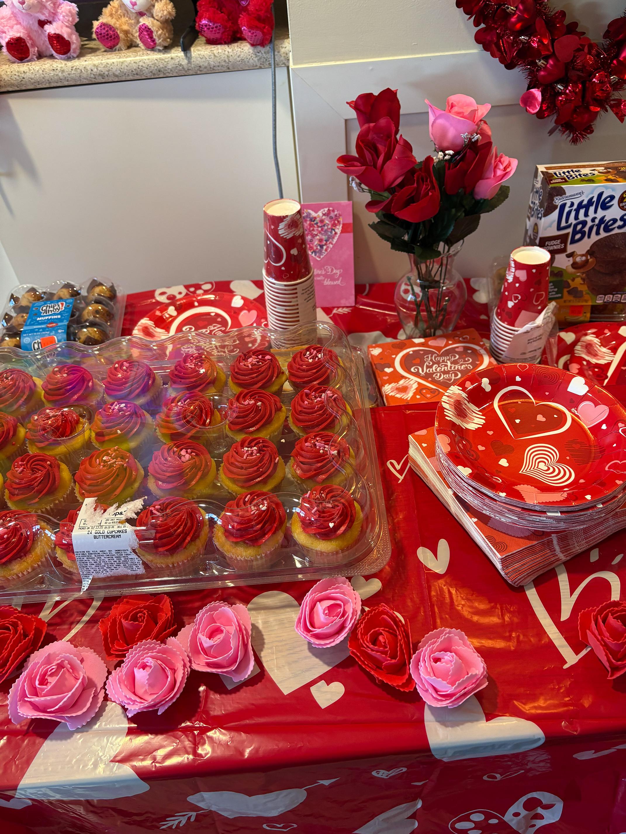 Decorated cup cakes ... delicious!