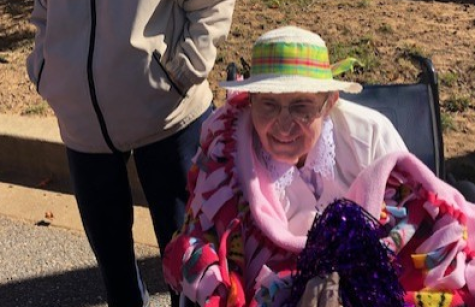 Sisters Pat Hogan and Josine Perez Sisters Pat Hogan and Josine Perez