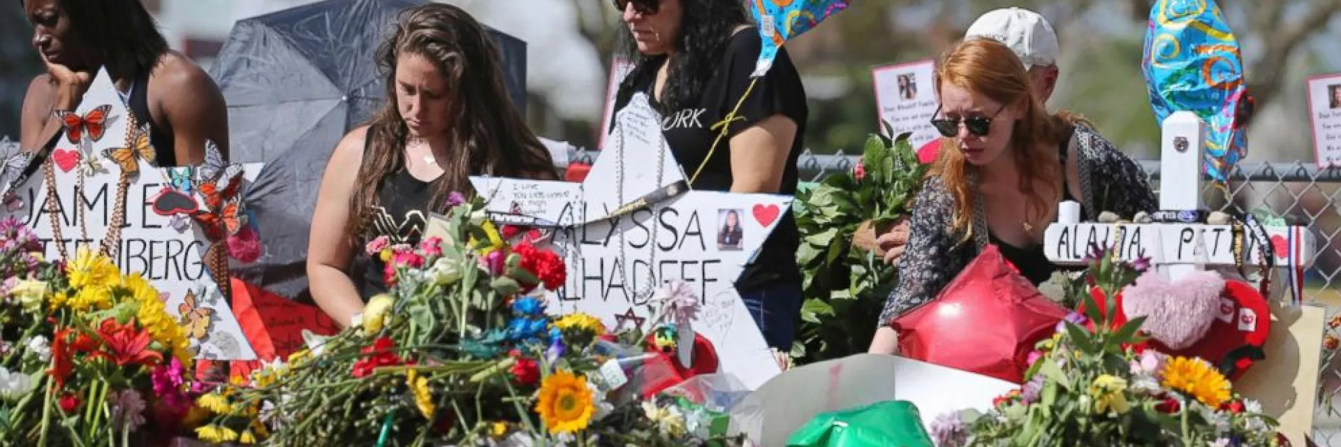 Memorial for Parkland, FL shooting victims
